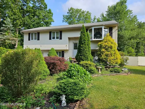646 Salem Ave, Franklinville, NJ 08322