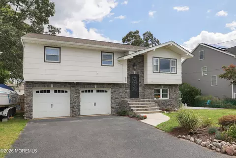 1500 Hyacinth Pl, Point Pleasant, NJ 08742