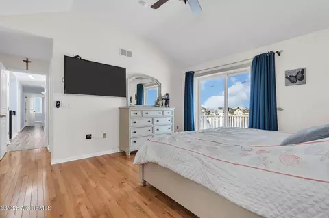 Bedroom - 1210 Varuna Dr, Forked River, NJ 08731 photo 10 of 11