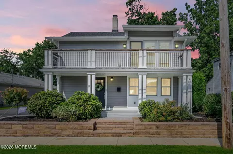 17 Lockwood Ave, Freehold, NJ 07728