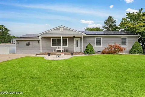 1633 2nd Ave, Toms River, NJ 08757