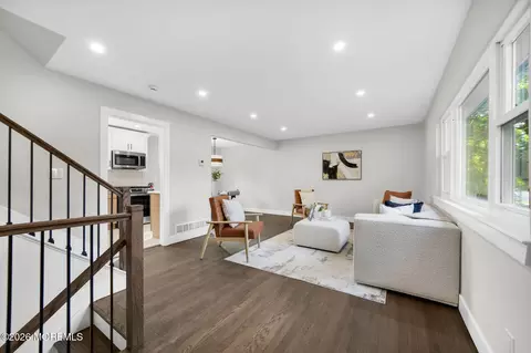 Living - 27 Middlesex Rd, Matawan, NJ 07747 photo 3 of 4