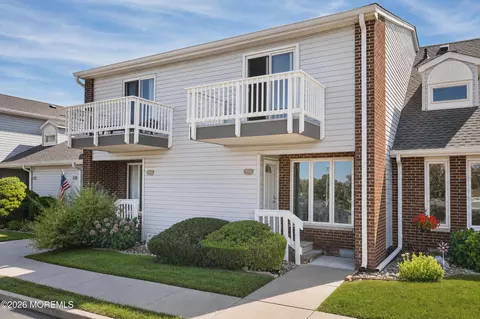 25 Meadow Ave #46, Monmouth Beach, NJ 07750