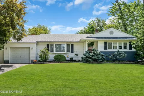 41 Marjorie Dr, Toms River, NJ 08755