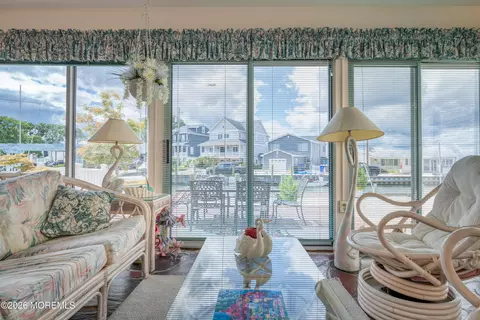 Living - 39 Lagoon Dr E, Brick, NJ 08723 photo 3 of 4