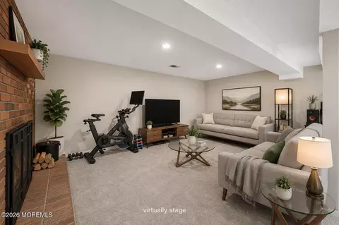 Living - 54 Middlesex Rd, Matawan, NJ 07747 photo 1 of 6