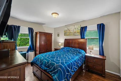 Bedroom - 54 Middlesex Rd, Matawan, NJ 07747 photo 7 of 8