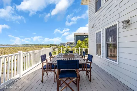 Exterior - 655 Front St, Union Beach, NJ 07735 photo 4 of 9