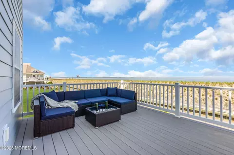 Exterior - 655 Front St, Union Beach, NJ 07735 photo 6 of 9