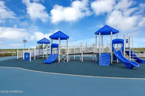 Exterior - 655 Front St, Union Beach, NJ 07735 photo 8 of 9