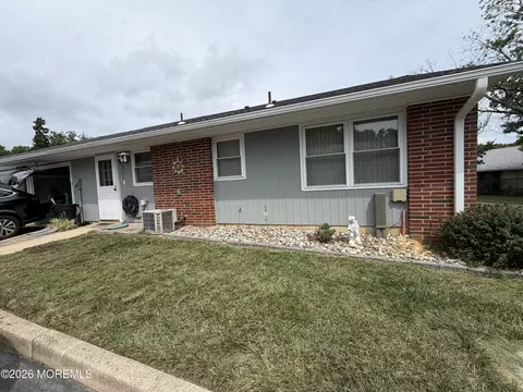 572 Sheffield Ct # A, Lakewood, NJ 08701