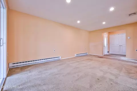 Living - 6 Phillips Rd, Brick, NJ 08724 photo 3 of 4