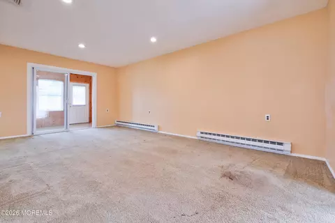 Living - 6 Phillips Rd, Brick, NJ 08724 photo 4 of 4