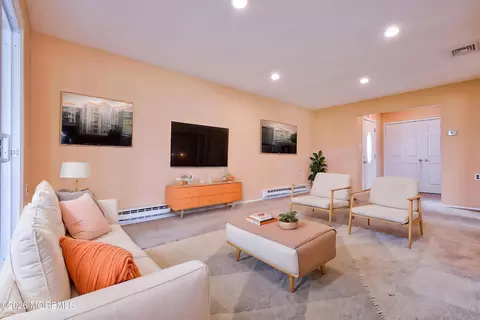 Living - 6 Phillips Rd, Brick, NJ 08724 photo 1 of 4