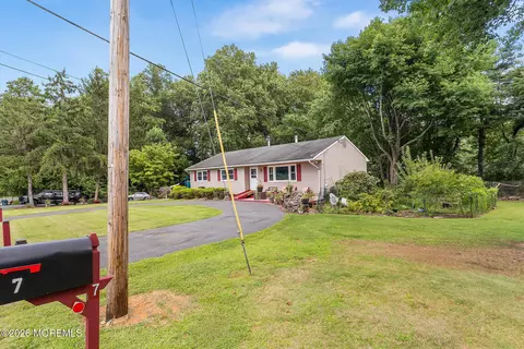 Exterior - 7 Chambers Rd, Millstone, NJ 08510 photo 1 of 4