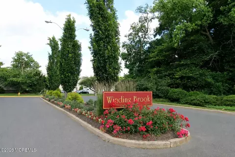 24 Gloria Ct, Tinton Falls, NJ 07724