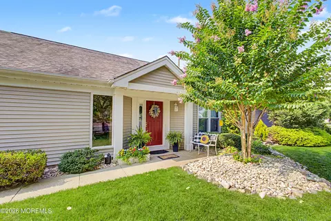 1652 Wisteria Ct, Toms River, NJ 08755