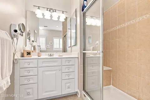 Bath - 31 Devonshire Way, Jackson, NJ 08527 photo 4 of 6