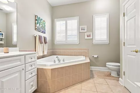 Bath - 31 Devonshire Way, Jackson, NJ 08527 photo 3 of 6