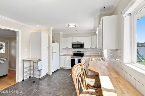 Kitchen - 402 5th St, Waretown, NJ 08758 photo 2 of 3