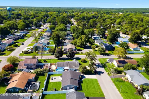 View/Area - 402 5th St, Waretown, NJ 08758 photo 5 of 10