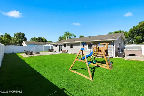 Exterior - 402 5th St, Waretown, NJ 08758 photo 6 of 7