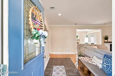 Entry Way - 402 5th St, Waretown, NJ 08758 photo 1 of 2