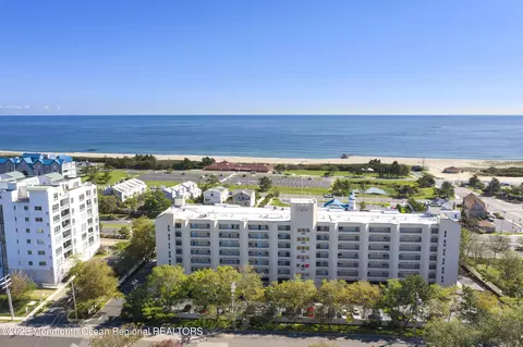 422 Ocean Blvd N #4F, Long Branch, NJ 07740