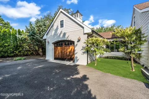 Exterior - 921 Riverview Dr, Brielle, NJ 08730 photo 2 of 8