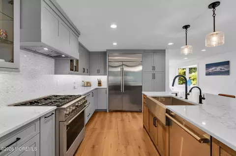 Kitchen - 921 Riverview Dr, Brielle, NJ 08730 photo 2 of 9