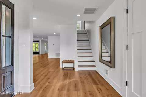 Entry Way - 921 Riverview Dr, Brielle, NJ 08730 photo 2 of 4
