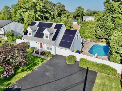 1060 Old Freehold Rd, Toms River, NJ 08753