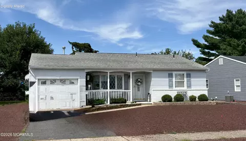 56 Carlisle Rd, Toms River, NJ 08757