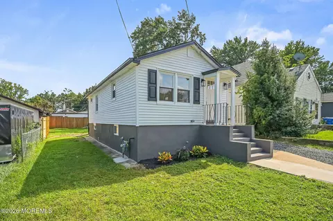 181 Hilltop Blvd, Keyport, NJ 07735