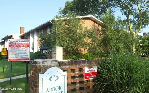 735 Greens Ave #15B, Long Branch, NJ 07740