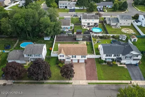 View/Area - 16 Starlight Rd, Howell, NJ 07731 photo 4 of 6