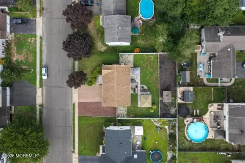View/Area - 16 Starlight Rd, Howell, NJ 07731 photo 5 of 6