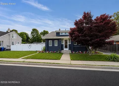 105 Hudson Ave, North Middletown, NJ 07748