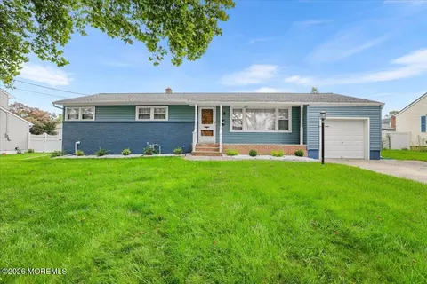 59 Euretta Ave, Freehold, NJ 07728