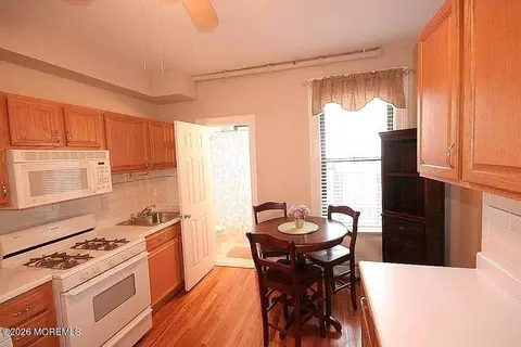 214 Jefferson St #2N, Hoboken, NJ 07030
