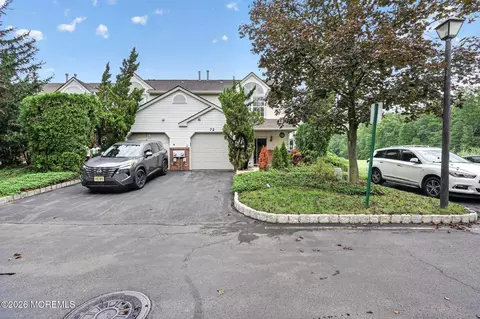 72 Sassafras Ct, North Brunswick, NJ 08902