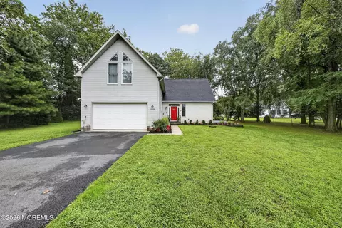 1012 Columbus Rd, Burlington, NJ 08016