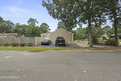 Exterior - 2013 Whitcomb Rd, Forked River, NJ 08731 photo 2 of 3