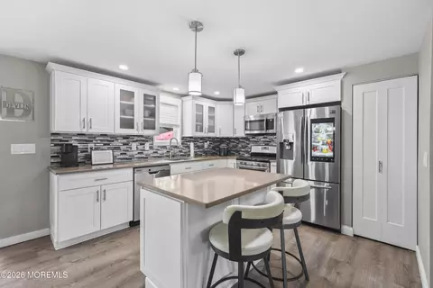 Kitchen - 2013 Whitcomb Rd, Forked River, NJ 08731 photo 2 of 3