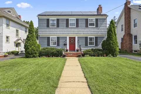 17 Stokes St, Freehold, NJ 07728