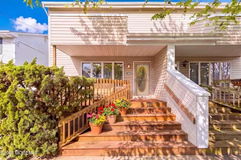 106 Trinidad Ave #102, Seaside Heights, NJ 08751