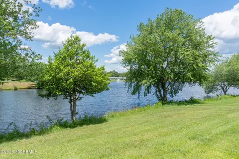 106 Edinburgh Ln # C, Lakewood, NJ 08701