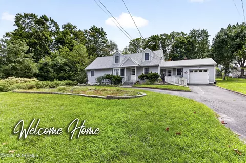 33 Tennent Rd, Morganville, NJ 07751