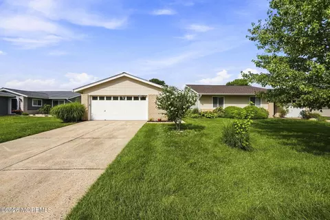 433 A Andover Dr, Monroe, NJ 08831