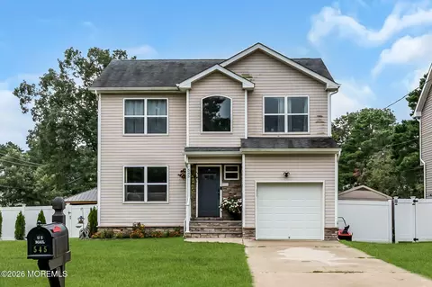 545 Hopedale Dr SW, Bayville, NJ 08721